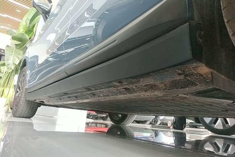 Used Leapmotor B10 2025 510 LiDAR Version Left Side Sill