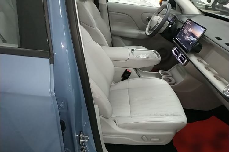 Used Leapmotor B10 2025 510 LiDAR Version Right Front Seat