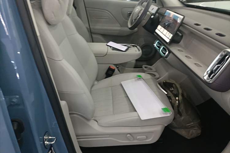 Used Leapmotor B10 2025 510 LiDAR Version Right Front Seat