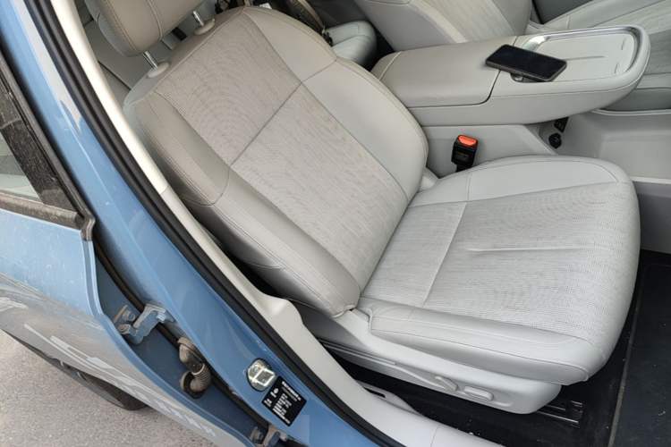 Used Leapmotor B10 2025 510 LiDAR Version Right Front Seat