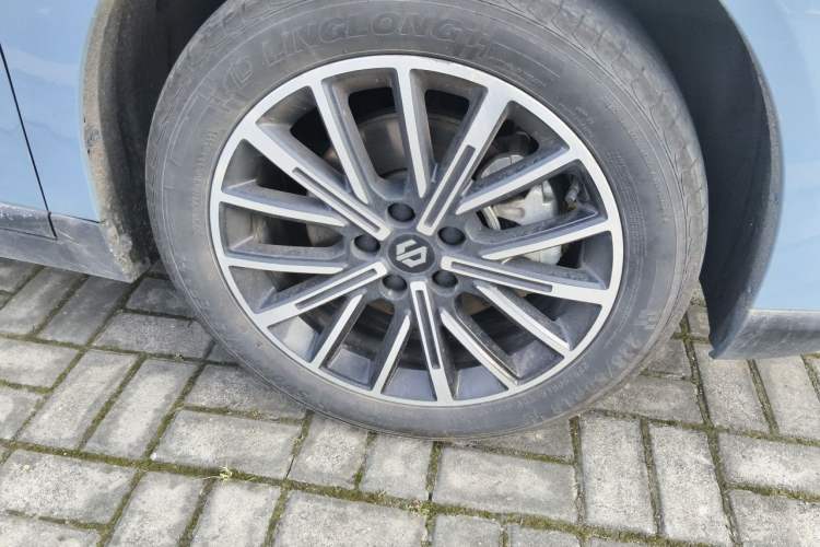 Used Leapmotor B10 2025 510 LiDAR Version Right Front Wheel Hub