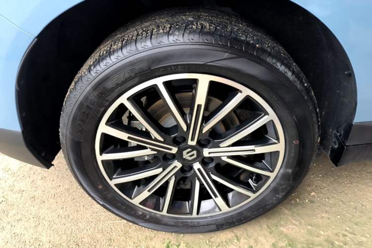 Used Leapmotor B10 2025 510 LiDAR Version Right Rear Wheel Hub