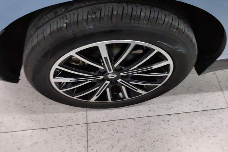 Used Leapmotor B10 2025 510 LiDAR Version Right Rear Wheel Hub