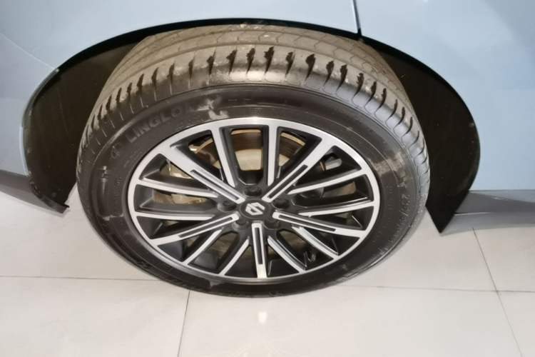 Used Leapmotor B10 2025 510 LiDAR Version Right Rear Wheel Hub