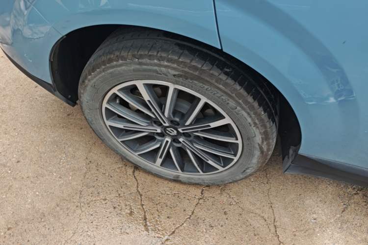 Used Leapmotor B10 2025 510 LiDAR Version Right Rear Wheel Hub