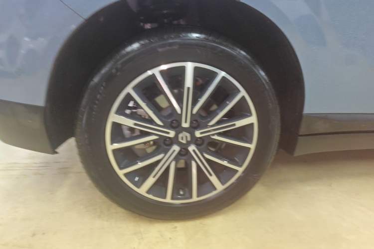 Used Leapmotor B10 2025 510 LiDAR Version Right Rear Wheel Hub