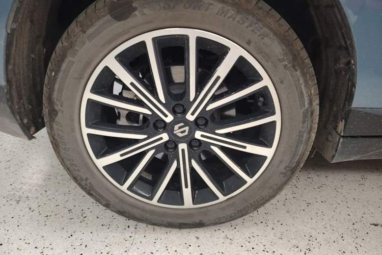 Used Leapmotor B10 2025 510 LiDAR Version Right Rear Wheel Hub