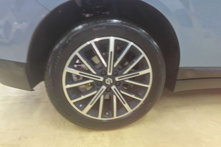 Used Leapmotor B10 2025 510 LiDAR Version Right Rear Wheel Hub