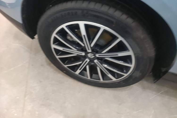 Used Leapmotor B10 2025 510 LiDAR Version Right Rear Wheel Hub