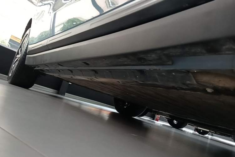 Used Leapmotor B10 2025 510 LiDAR Version Right Side Sill