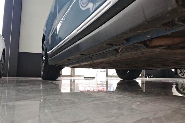 Used Leapmotor B10 2025 510 Joyful Edition Right Side Sill