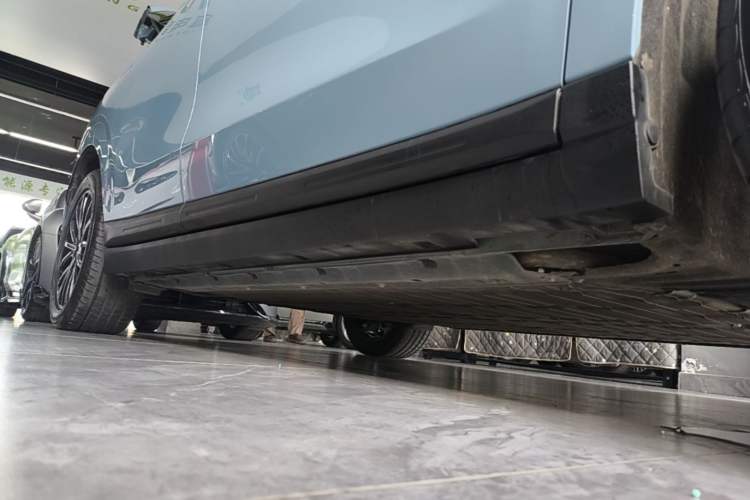 Used Leapmotor B10 2025 510 LiDAR Version Right Side Sill