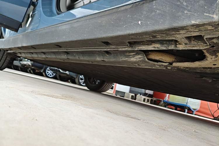 Used Leapmotor B10 2025 510 LiDAR Version Right Side Sill