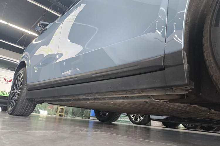 Used Leapmotor B10 2025 510 LiDAR Version Right Side Sill