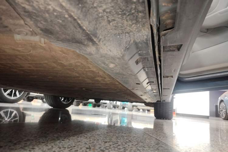 Used Leapmotor B10 2025 510 LiDAR Version Right Side Sill