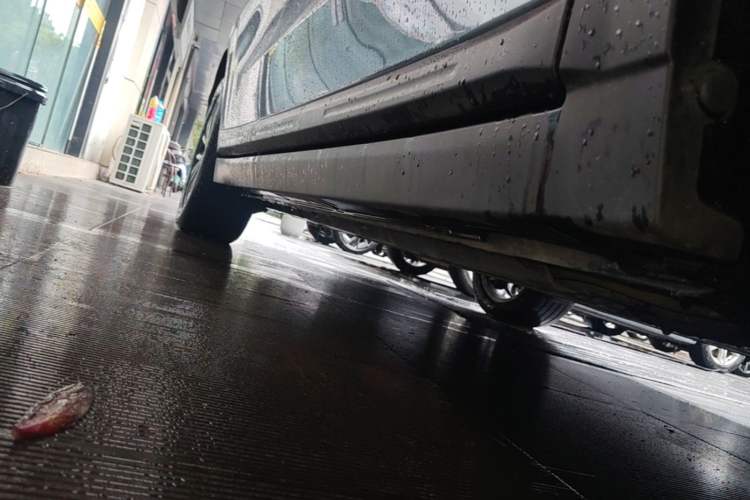 Used Leapmotor B10 2025 510 LiDAR Version Right Side Sill