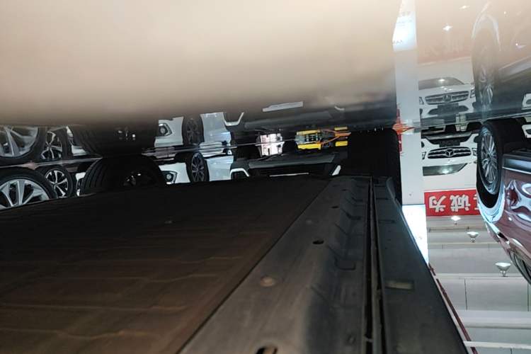 Used Leapmotor B10 2025 510 LiDAR Version Right Side Sill