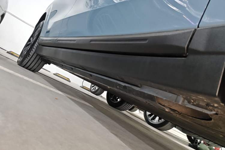 Used Leapmotor B10 2025 510 LiDAR Version Right Side Sill