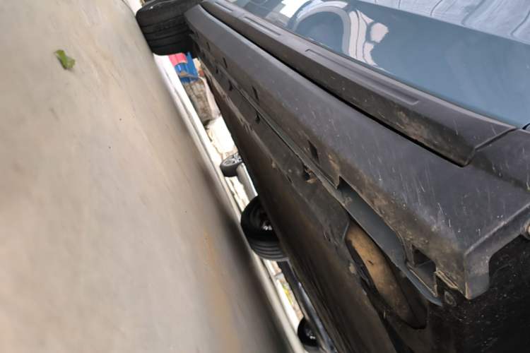 Used Leapmotor B10 2025 510 LiDAR Version Right Side Sill
