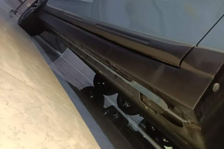 Used Leapmotor B10 2025 510 LiDAR Version Right Side Sill