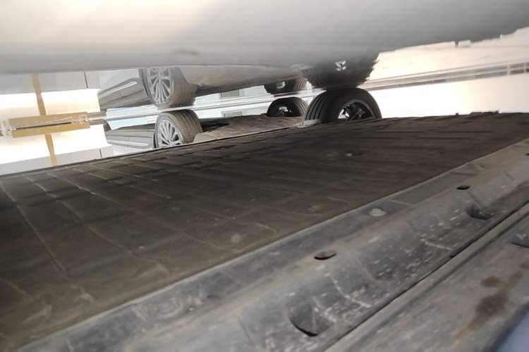 Used Leapmotor B10 2025 510 LiDAR Version Right Side Sill