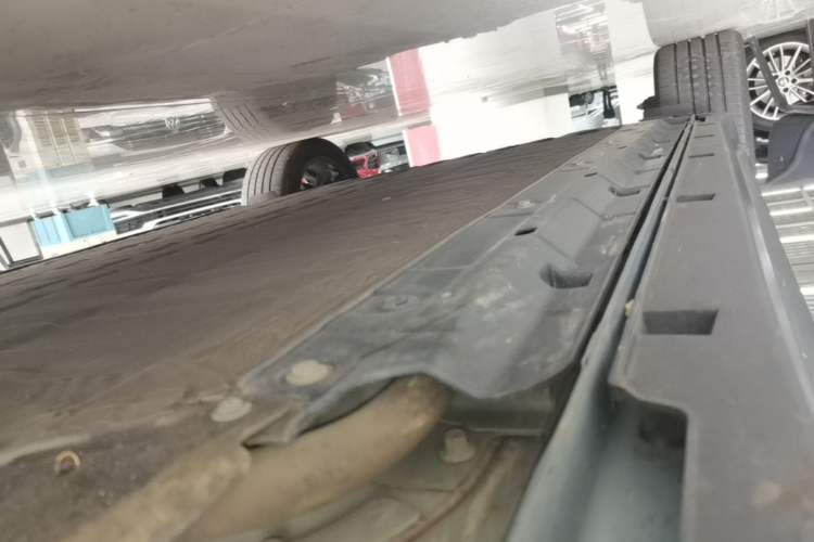 Used Leapmotor B10 2025 510 LiDAR Version Right Side Sill