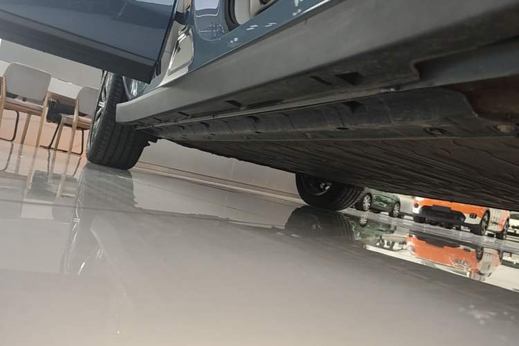 Used Leapmotor B10 2025 510 LiDAR Version Right Side Sill