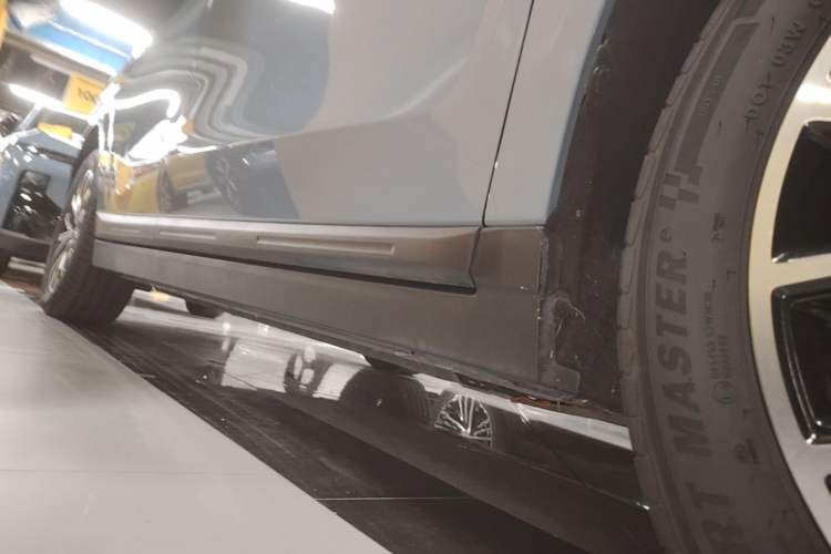 Used Leapmotor B10 2025 510 LiDAR Version Right Side Sill