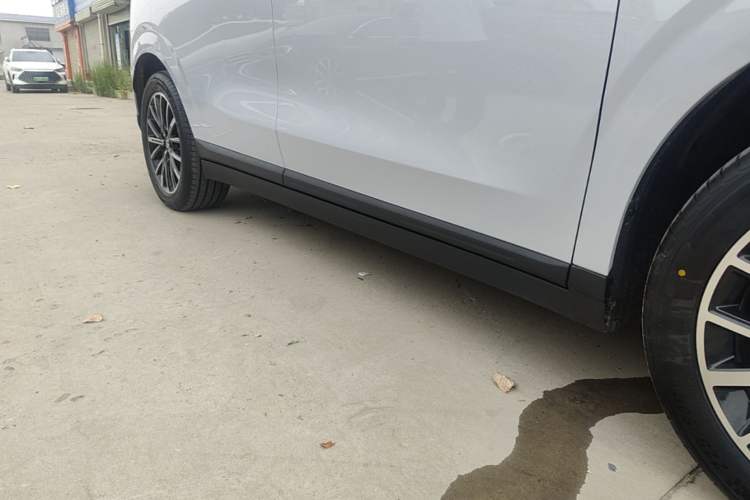 Used Leapmotor B10 2025 510 Joyful Edition Right Side Sill