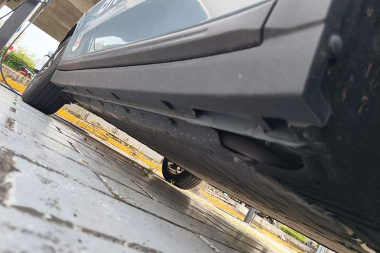 Used Leapmotor B10 2025 510 LiDAR Version Right Side Sill