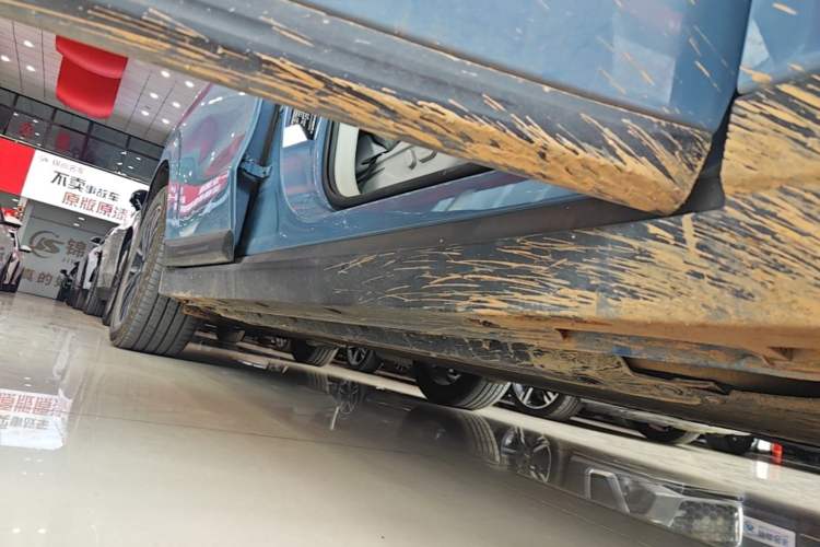 Used Leapmotor B10 2025 510 LiDAR Version Right Side Sill