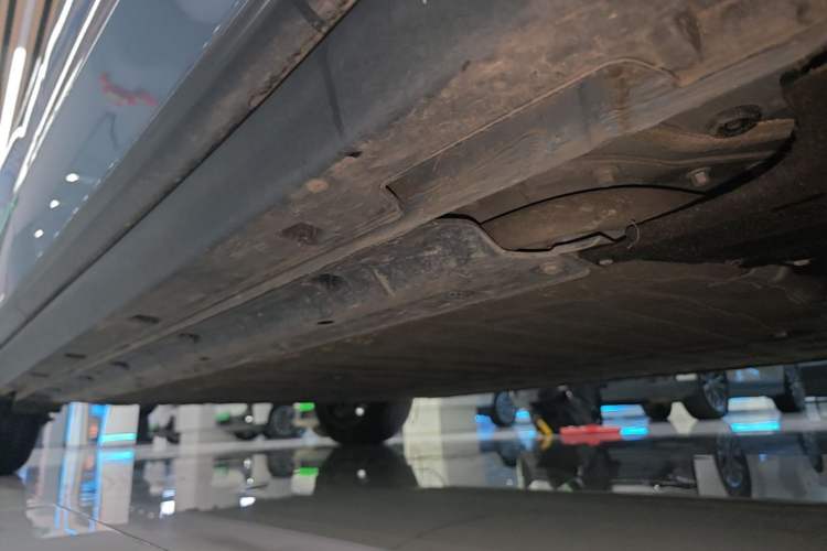 Used Leapmotor B10 2025 510 LiDAR Version Right Side Sill