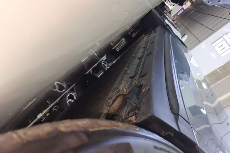 Used Leapmotor B10 2025 510 LiDAR Version Right Side Sill