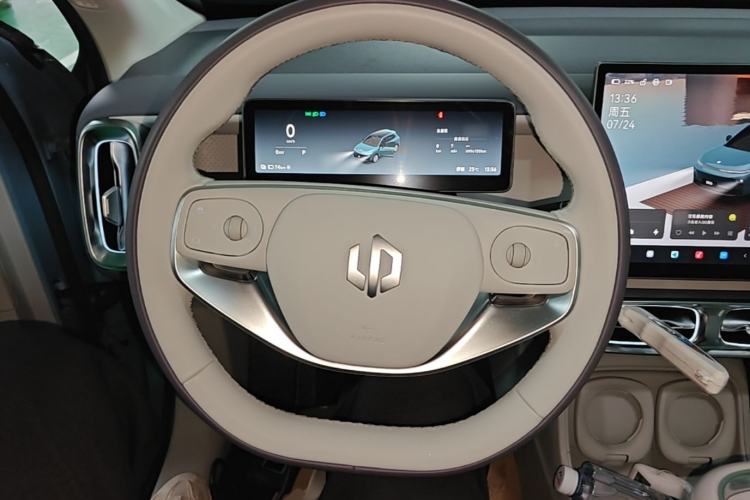 Used Leapmotor B10 2025 510 LiDAR Version Steering Wheel