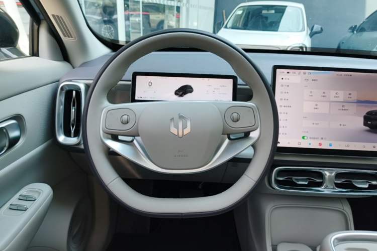 Used Leapmotor B10 2025 510 LiDAR Version Steering Wheel