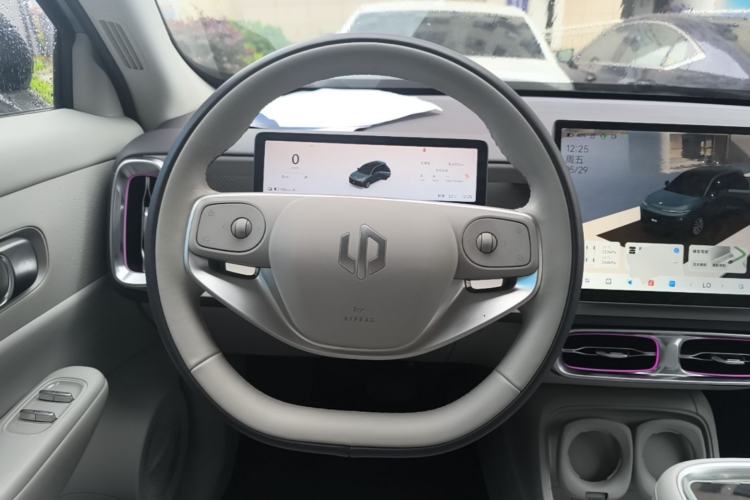 Used Leapmotor B10 2025 510 LiDAR Version Steering Wheel