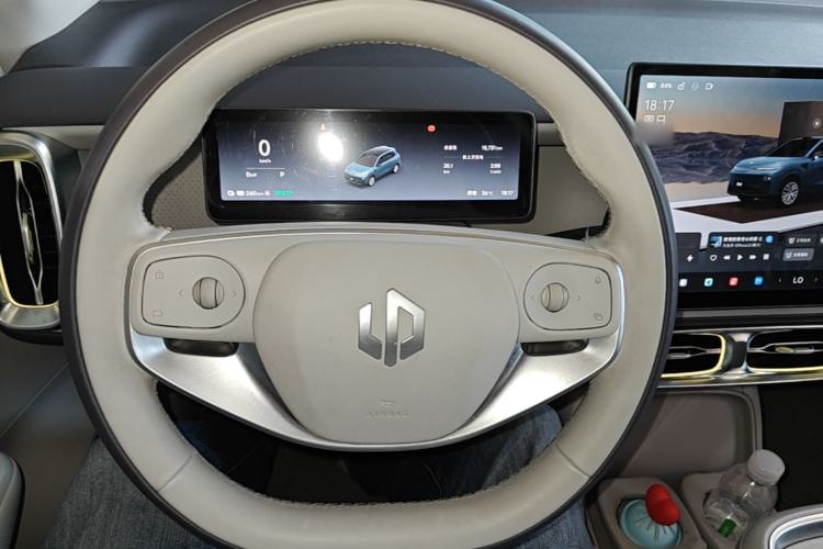 Used Leapmotor B10 2025 510 LiDAR Version Steering Wheel