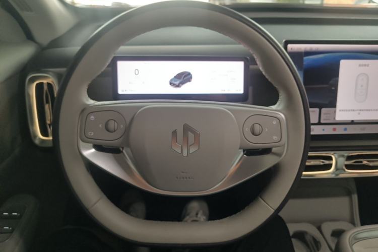 Used Leapmotor B10 2025 510 LiDAR Version Steering Wheel