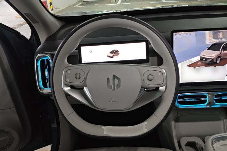 Used Leapmotor B10 2025 510 LiDAR Version Steering Wheel