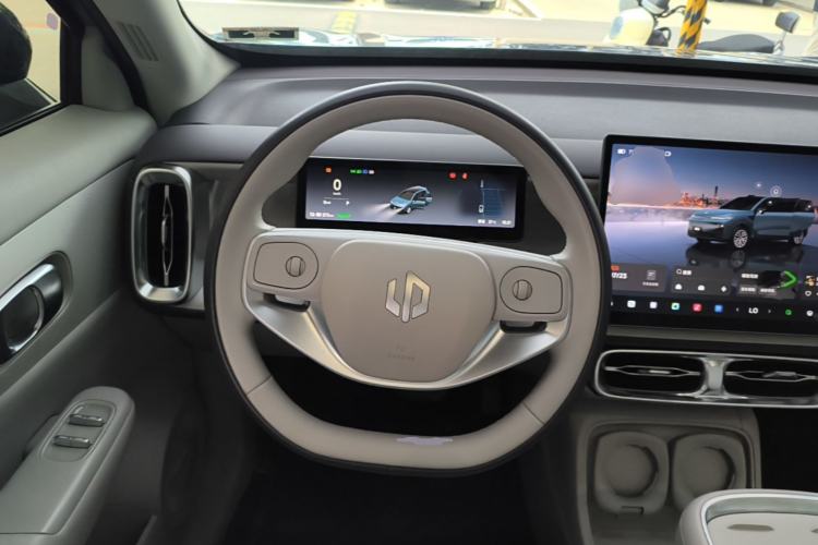 Used Leapmotor B10 2025 510 LiDAR Version Steering Wheel