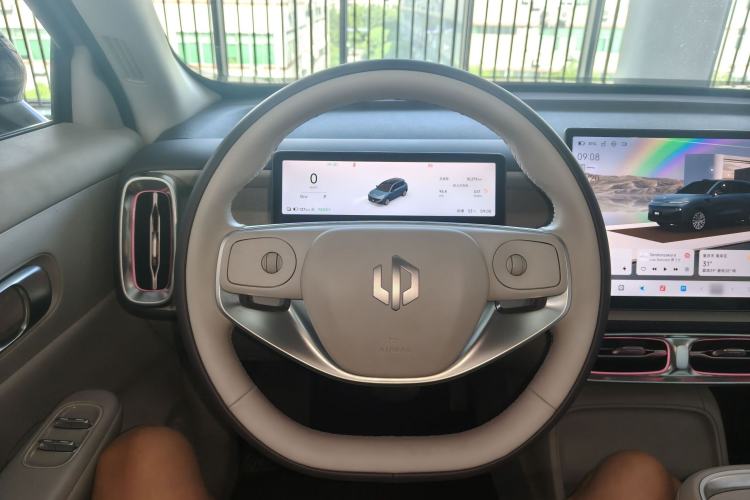 Used Leapmotor B10 2025 510 LiDAR Version Steering Wheel