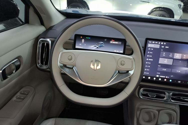Used Leapmotor B10 2025 510 LiDAR Version Steering Wheel