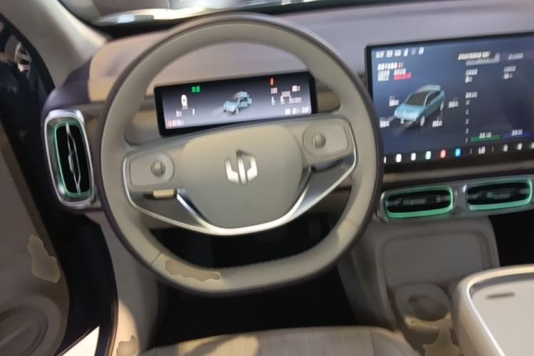 Used Leapmotor B10 2025 510 LiDAR Version Steering Wheel