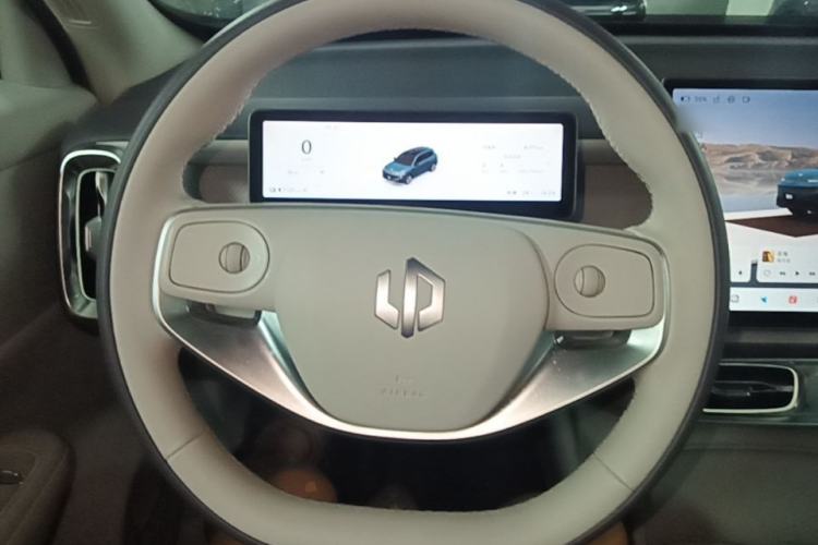 Used Leapmotor B10 2025 510 LiDAR Version Steering Wheel