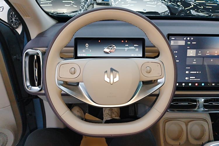 Used Leapmotor B10 2025 510 LiDAR Version Steering Wheel
