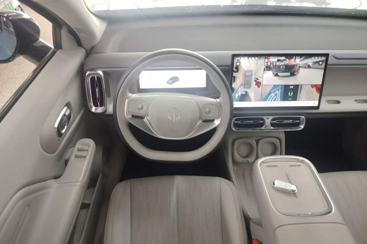 Used Leapmotor B10 2025 510 LiDAR Version Steering Wheel