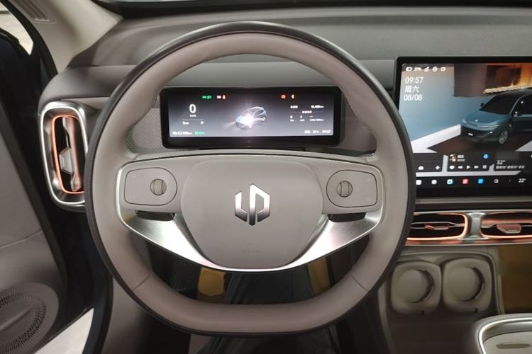 Used Leapmotor B10 2025 510 LiDAR Version Steering Wheel