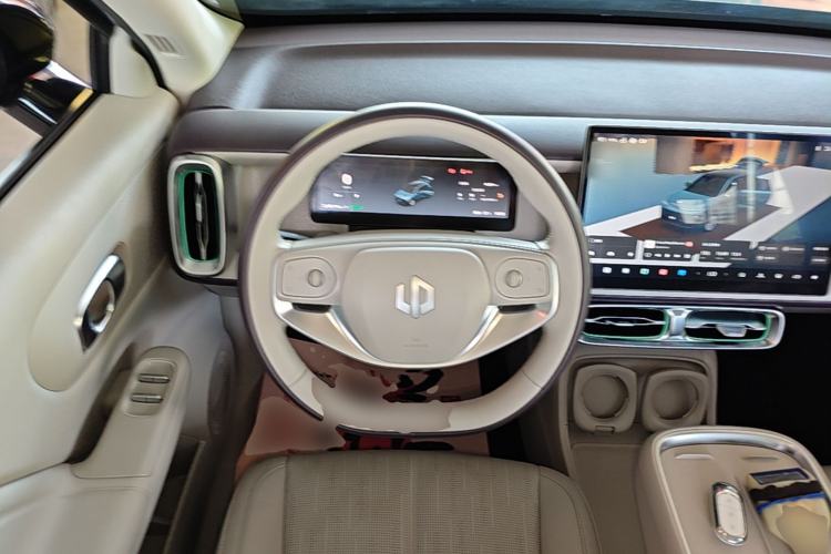 Used Leapmotor B10 2025 510 LiDAR Version Steering Wheel