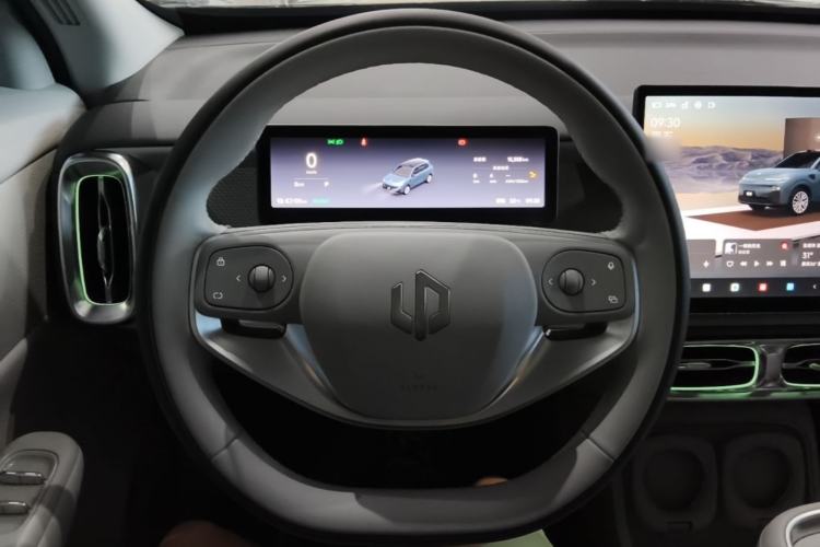 Used Leapmotor B10 2025 510 LiDAR Version Steering Wheel
