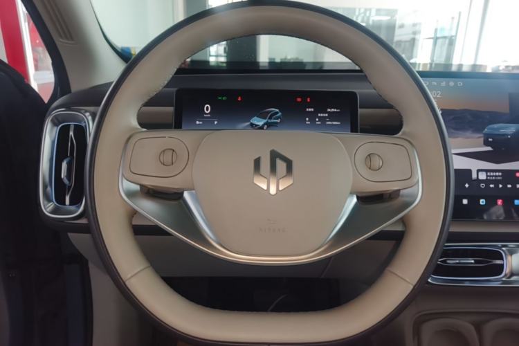 Used Leapmotor B10 2025 510 LiDAR Version Steering Wheel